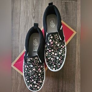 New Girls Black Floral Slip-On Shoes